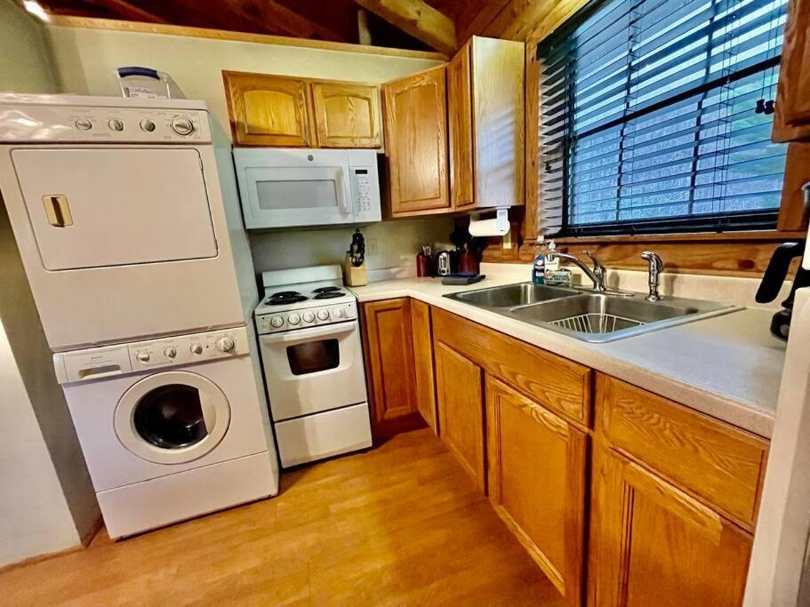 Good Life Cabin 2 Bryson City Bagian luar foto